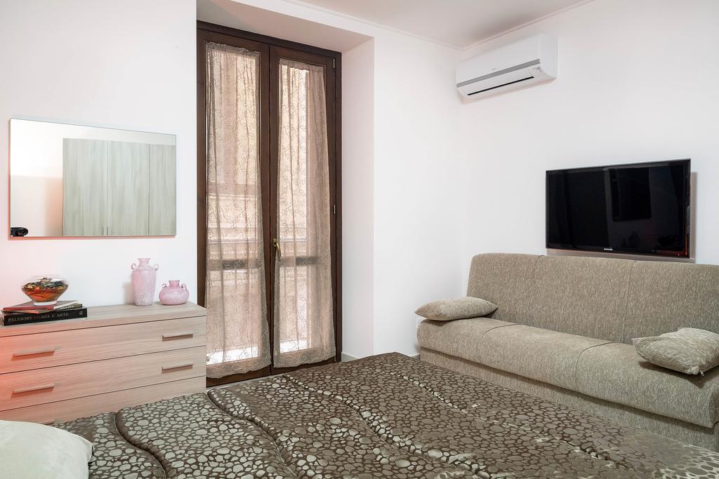 Casa Petra Ai Quattro Canti Palermo Buitenkant foto